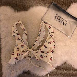 For love and lemons Mon Cheri ruffle bikini top 🍋